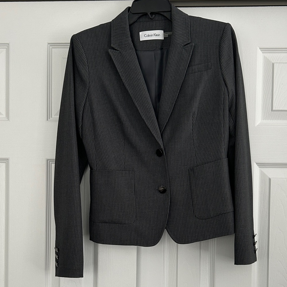 NWOT Calvin Klein Women's Gray Pinstripe Jacket Size 2